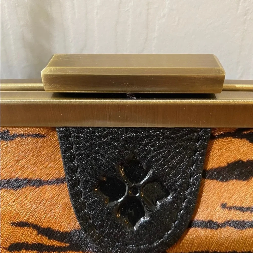 Patricia Nash Athena Printed Haircalf Leather Frame Bag/Clutch - Tiger NWT - Picture 12 of 12